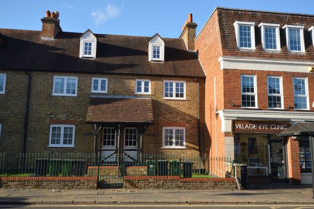 1-bed flat on 31A, High Street, Bagshot, £130,000