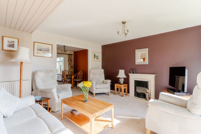 6 The Rowans, Bristol photo 3