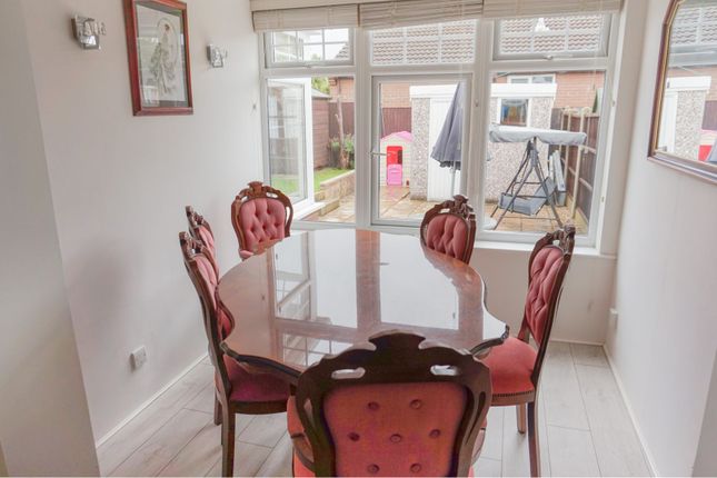 Detached house for sale in Broadwater Drive, Dunscroft, Doncaster