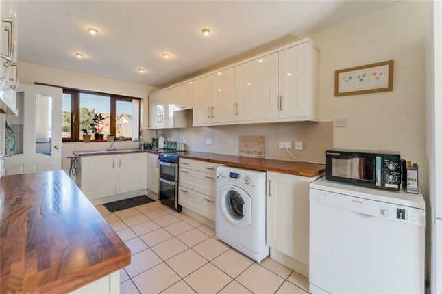 21, Belmont Way, Pontefract photo 4