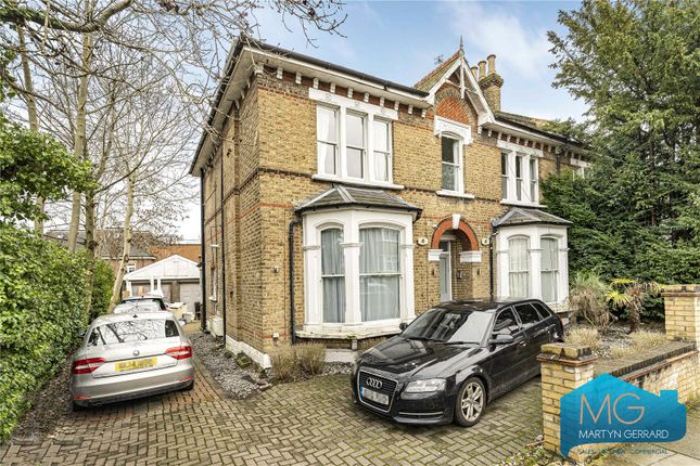 Flat for sale in Sunny Gardens Road, London