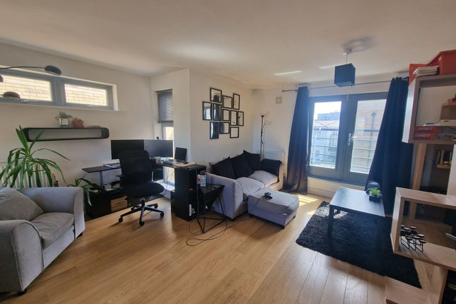 6 Mainy House Church Street, Maidstone photo 2