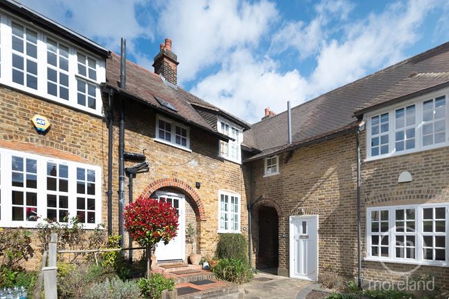 44 Asmuns Place, London, Greater London photo 3