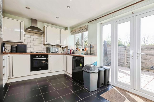 29, Aldeford Drive, BRIERLEY HILL photo 4