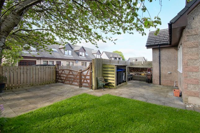 3 The Lochans , Lochside, St Cyrus photo 5