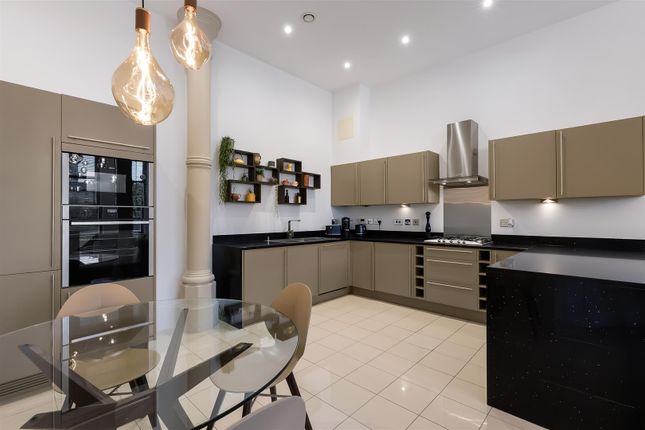 5 Clifford Drive, Menston photo 4