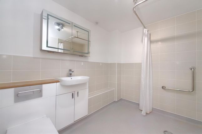 Flat for sale in Studio Way, Borehamwood