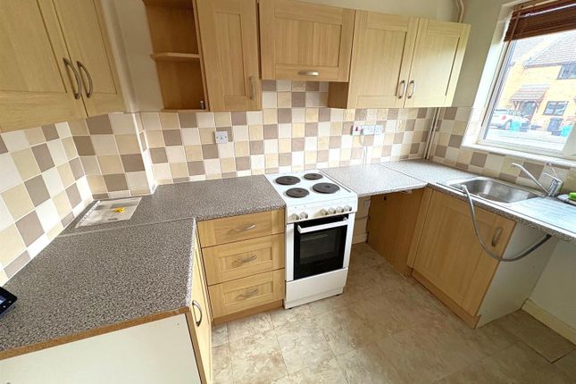 20, Dykes Mews, Swindon photo 3