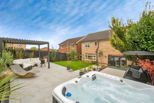 46, Lindsey Drive, SCUNTHORPE photo 2