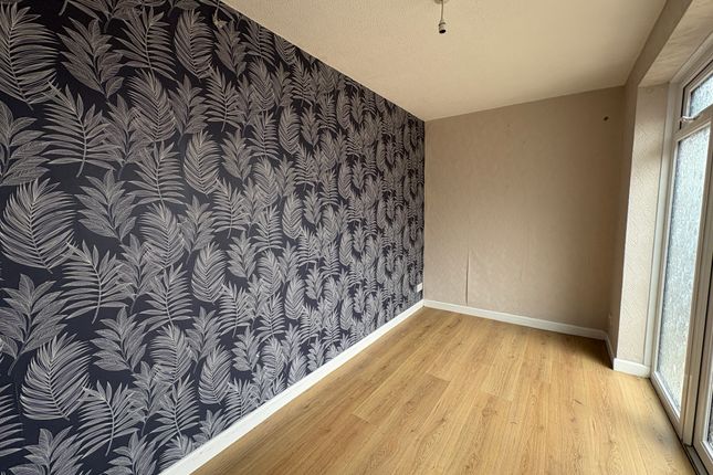 8 , Spring Cottage Binswood End, No Upward Chain Harbury photo 3
