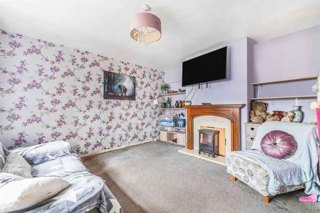 59, Danescourt Crescent, Sutton photo 2