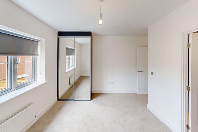 28 Safrano Avenue - Yarrow RL flatfair, Leaf Living at Chesterwell, Colchester, CO4, Mile End photo 4