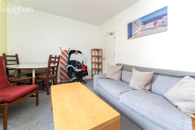 Terraced house to rent in Washington Street, Brighton, East Sussex