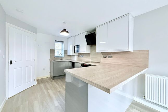 1, Marler Close, Great Yarmouth photo 3