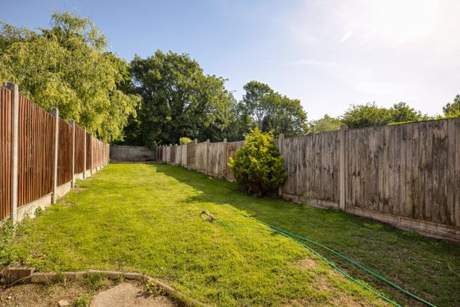 St Lukes Avenue, Kent photo 4