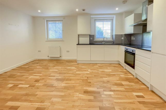 Flat 13 Solitaire House, 54, Upperton Road, Eastbourne photo 3