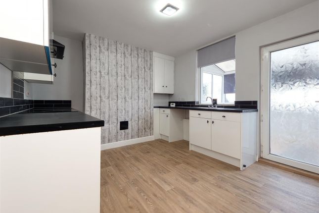 23, Portland Terrace, Mansfield photo 4