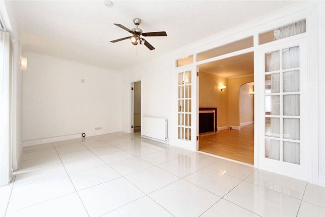 133 Wemborough Road, Stanmore photo 4