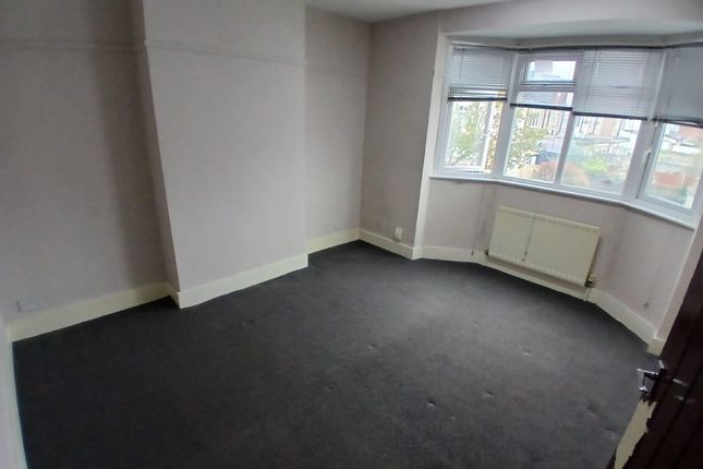 10, Barnard road, Mitcham photo 4