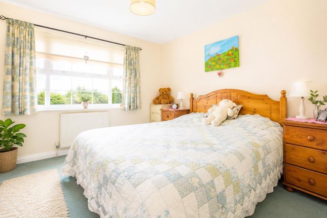3, Colenso Drive, Mill Hill, NW7, London photo 4
