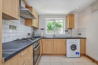 10, Kitson Road, London photo 4