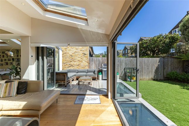 19, Edenhurst Avenue, London photo 4