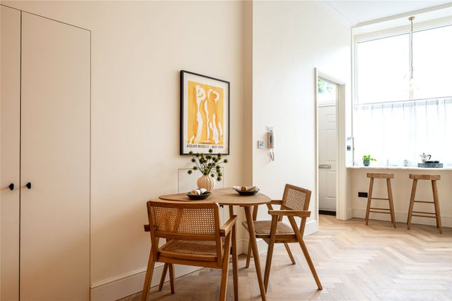 Flat 1 (Ground and 1st Floor Flat), 371, Portobello Road, London photo 4