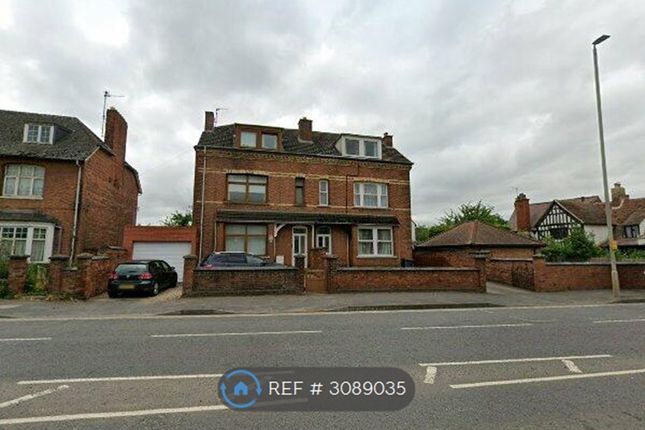 6 Bedroom Semi-Detached