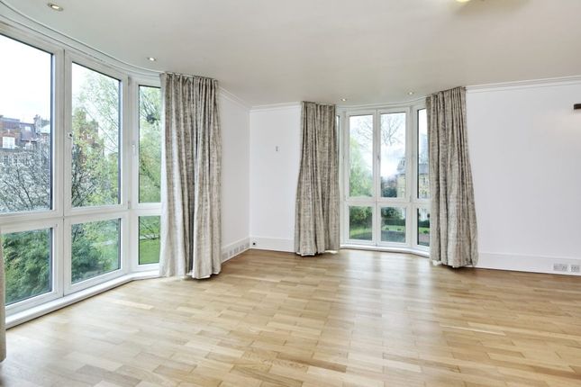 Thumbnail Flat to rent in Blore House, Kings Chelsea, Coleridge Gardens, London
