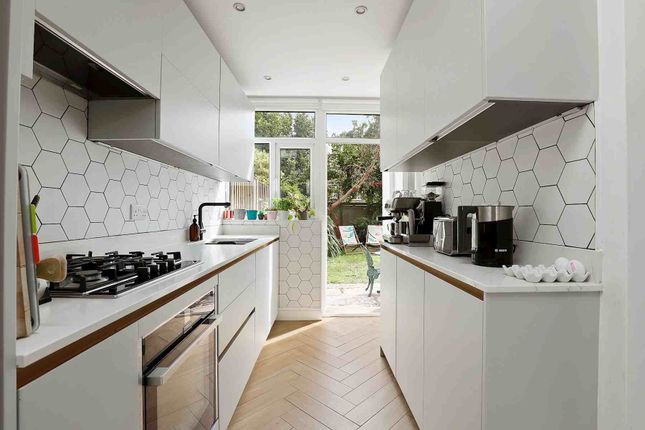 29, Watlington Grove, Sydenham photo 3