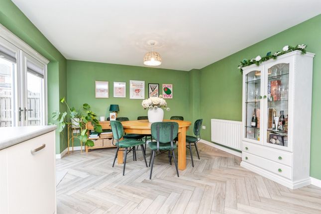 19, Aspen Gardens, Hartlepool photo 4