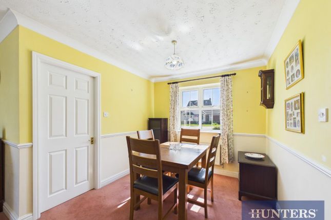 2, Mulberry Close, Bridlington photo 4