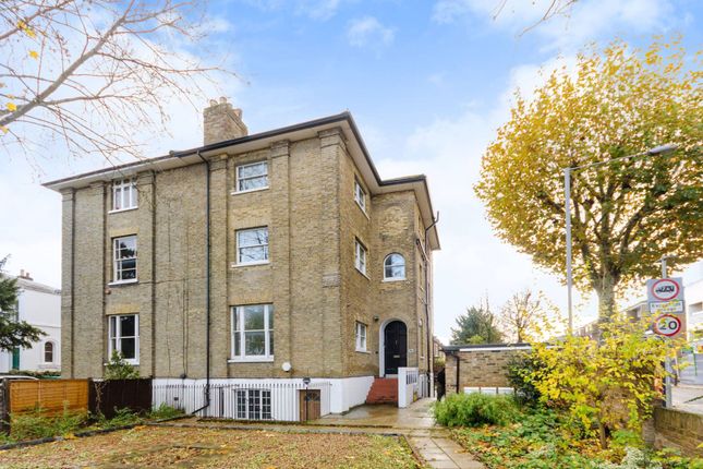 Thumbnail Flat to rent in Berrylands Road, Surbiton