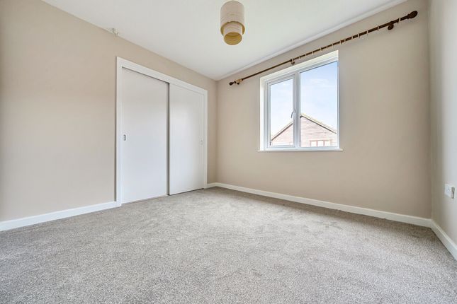 Flat 9, Green Court Cakeham Road, Chichester photo 4