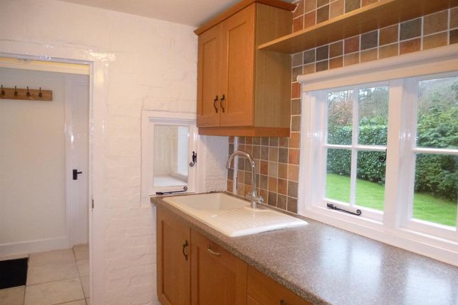 Detached house to rent in Fernden Lane, Haslemere
