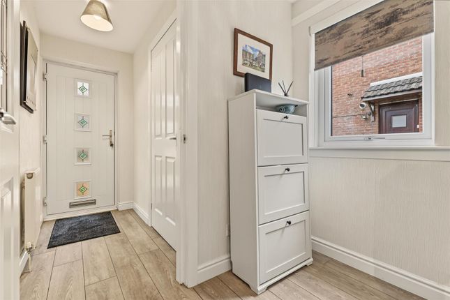 22, Gooseholm Crescent, Dumbarton photo 4