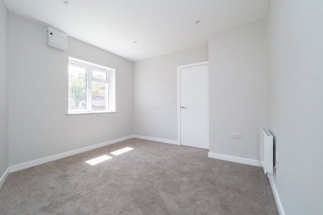 Sandy Lane North, Wallington photo 4