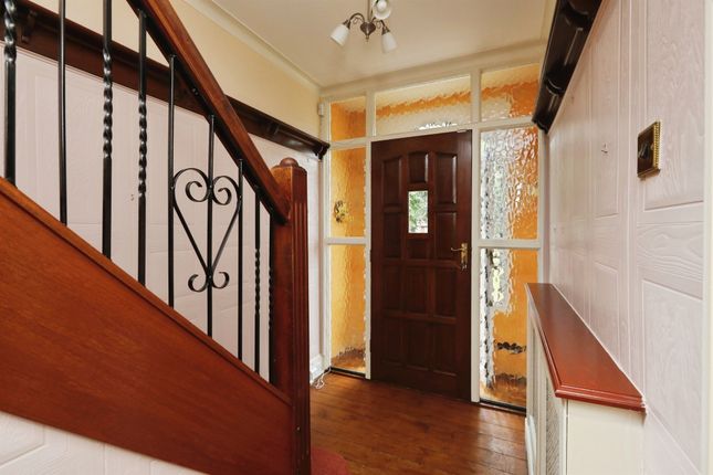 34, Thievesdale Lane, Worksop photo 2