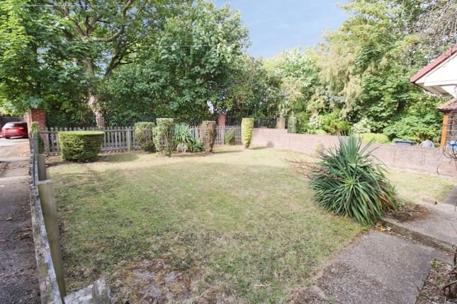 8, Hardington Close, Hull photo 4