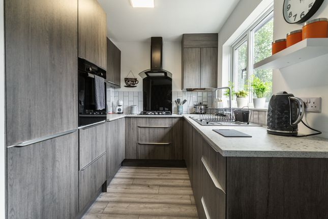 79 Eckford Park, Shrewsbury photo 2