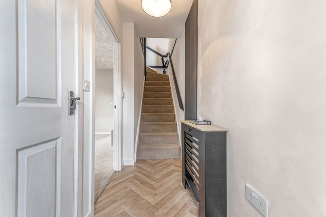6, Wayfarer Close, Weston-Super-Mare photo 4