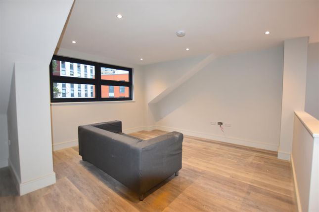 Flat 4,  3 Brett Villas, London photo 5
