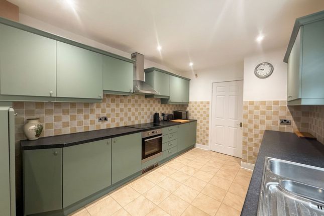 9 Beech Gardens, Gateshead photo 2