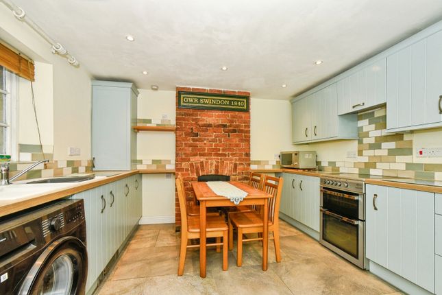 8a, Oxford Street - The Railway Village, Swindon photo 3