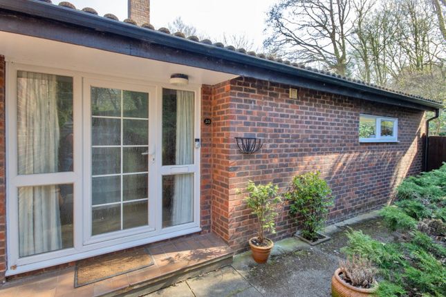 20, Redhill Wood, Longfield photo 4