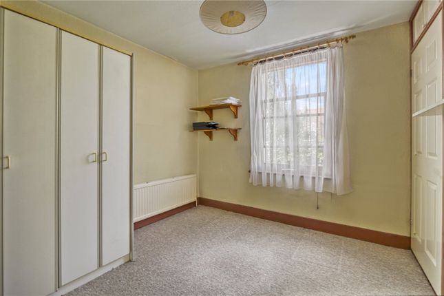 Flat for sale in Tynemouth Road, London