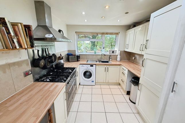 21, Mountain Close, Devon photo 3
