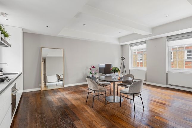 Thumbnail Flat for sale in Picton Place, London