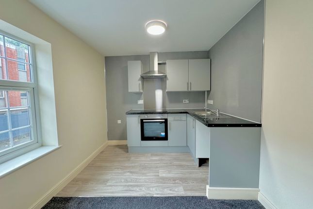 Ideal House,Flat 3, Mill Street, Kidderminster photo 4