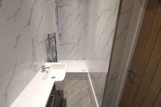 Flat 1, 33, Meadow Road, Kettering photo 5